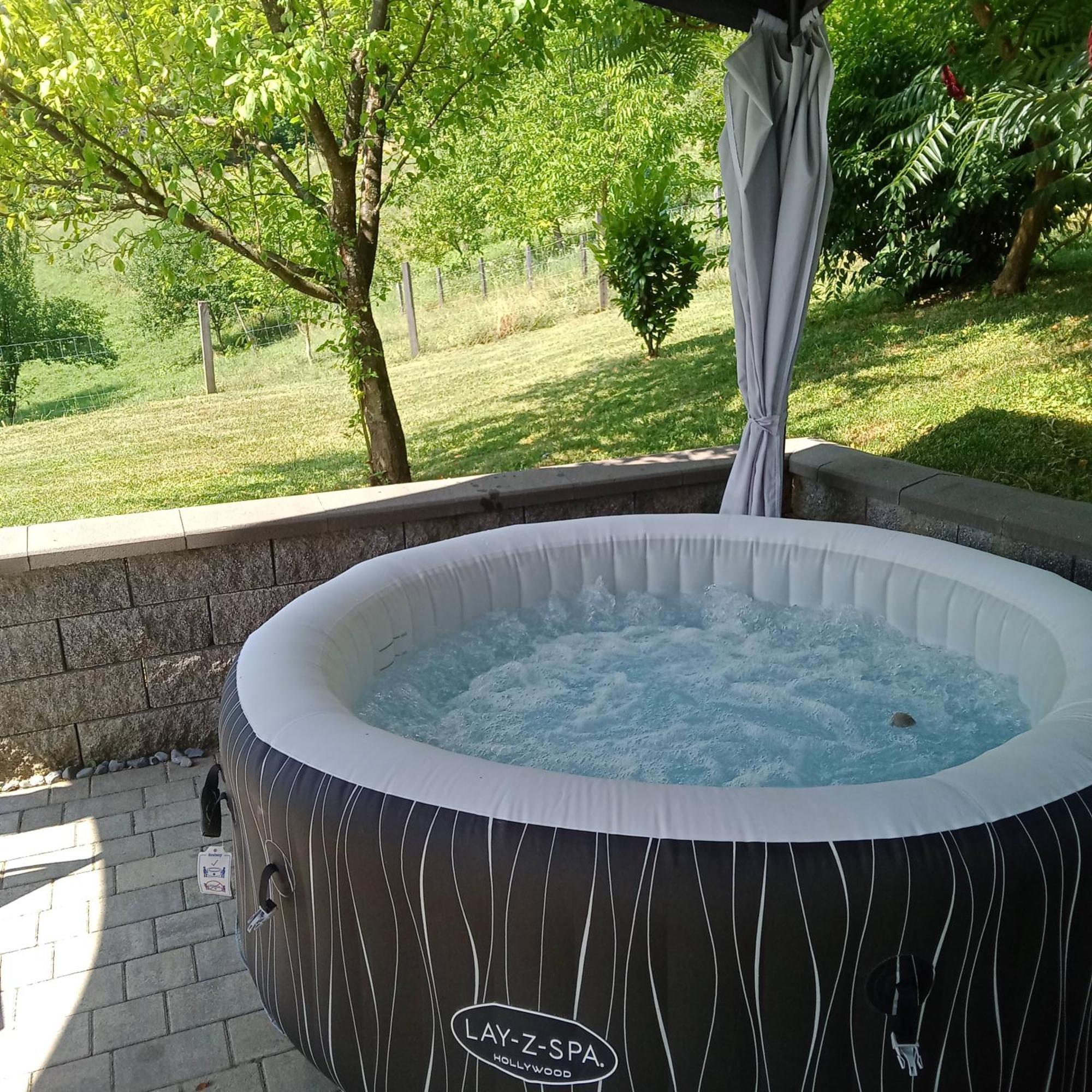 Grajsko Villa Metlika Bagian luar foto